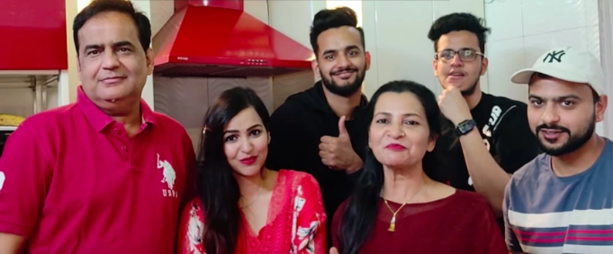 Fukra Insaan with Family
